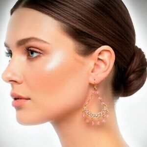 Pink Crystal and Gold tone Chandelier Earrings, Possibly Amrita Singh. NWOT.